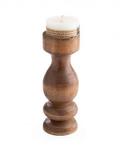 یک جفت شمعدان چوبی همراه با شمع